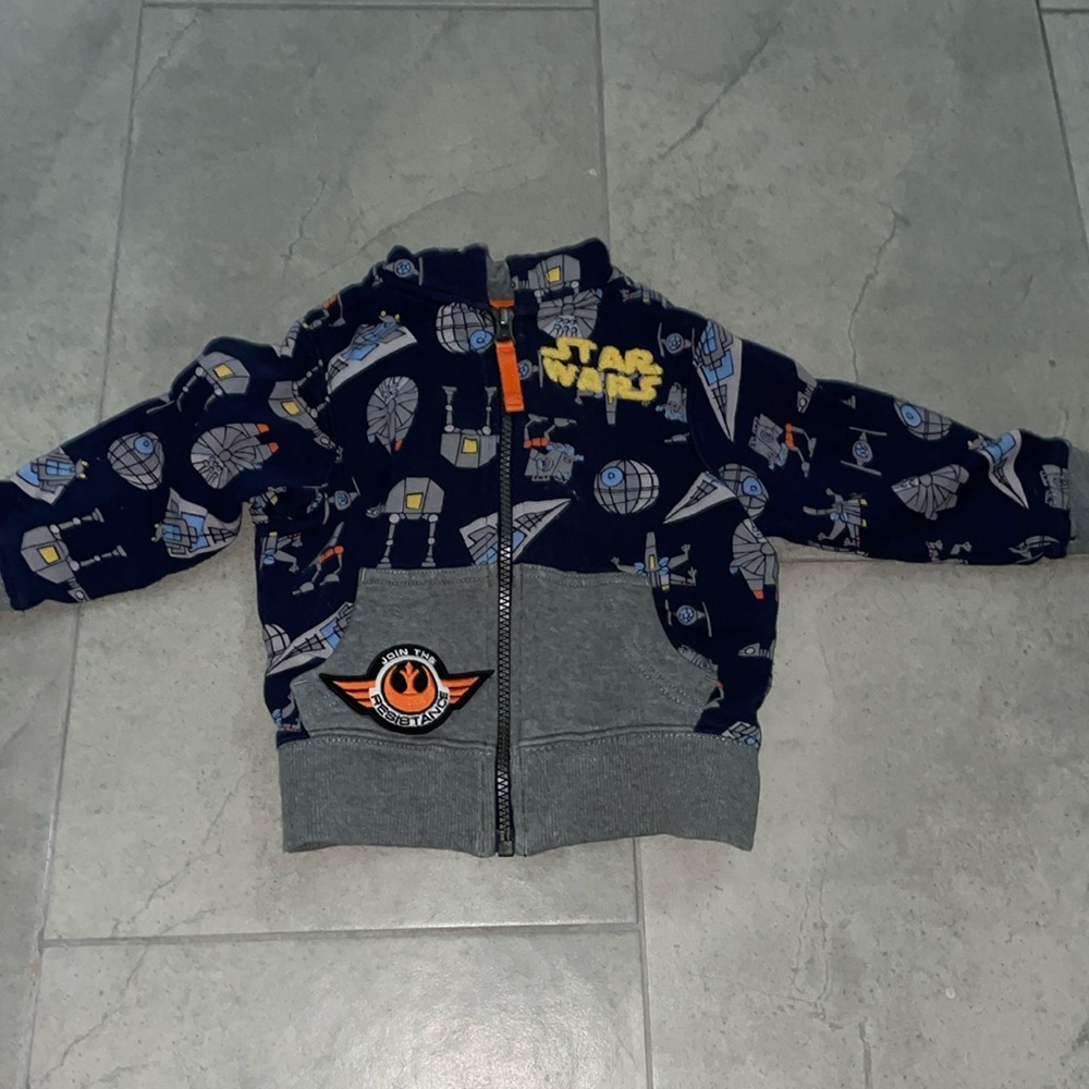 Star Wars sweatshirt